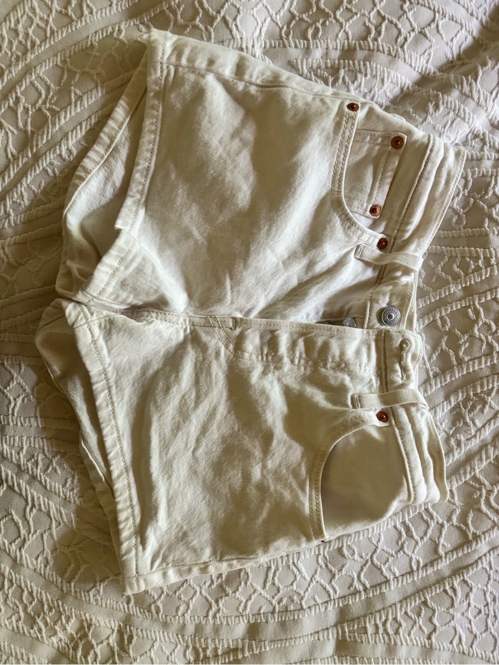 Levi's Cream White High-Rise Denim Shorts